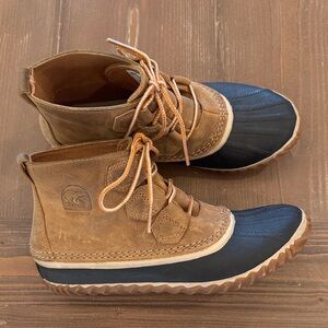 Women’s Sorel Out N About Leather Waterproof Boot Size 7.5